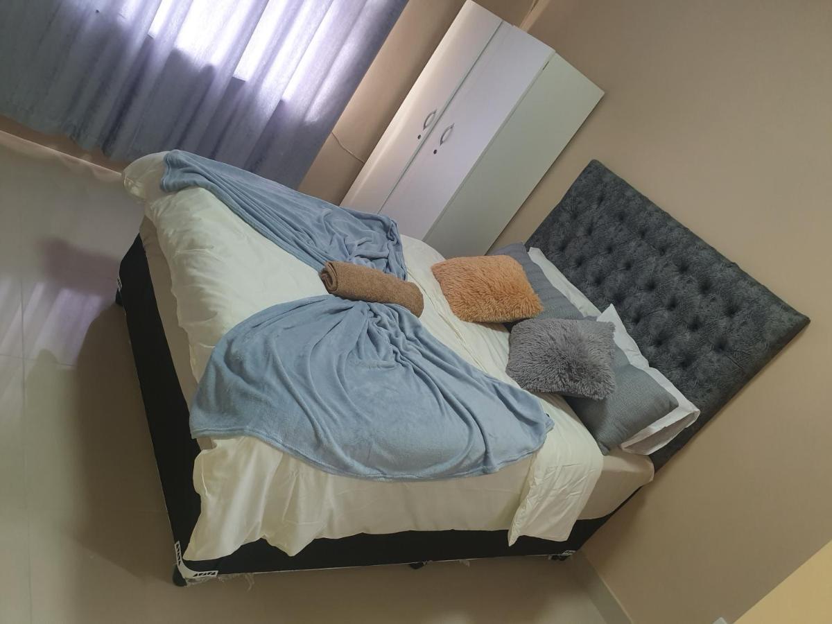Gardenia Guesthouse เคปทาวน์ ภายนอก รูปภาพ