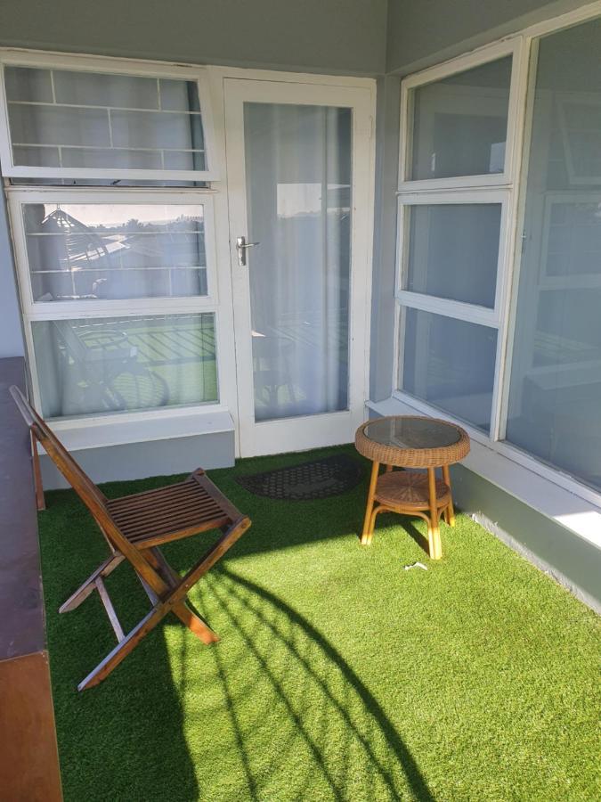 Gardenia Guesthouse เคปทาวน์ ภายนอก รูปภาพ