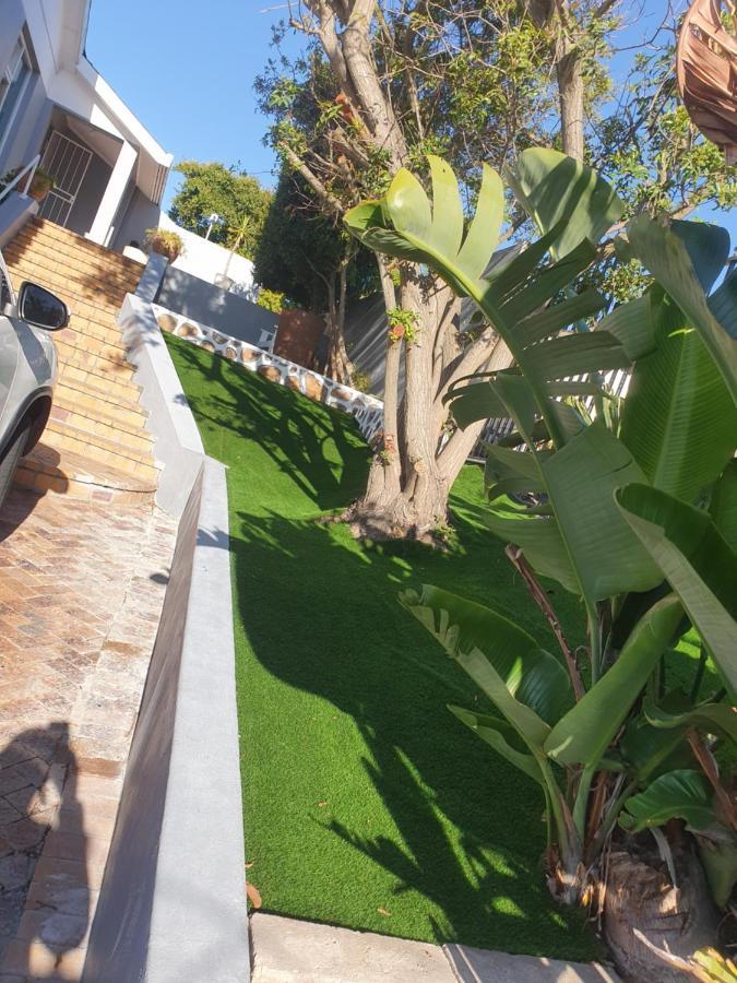 Gardenia Guesthouse เคปทาวน์ ภายนอก รูปภาพ